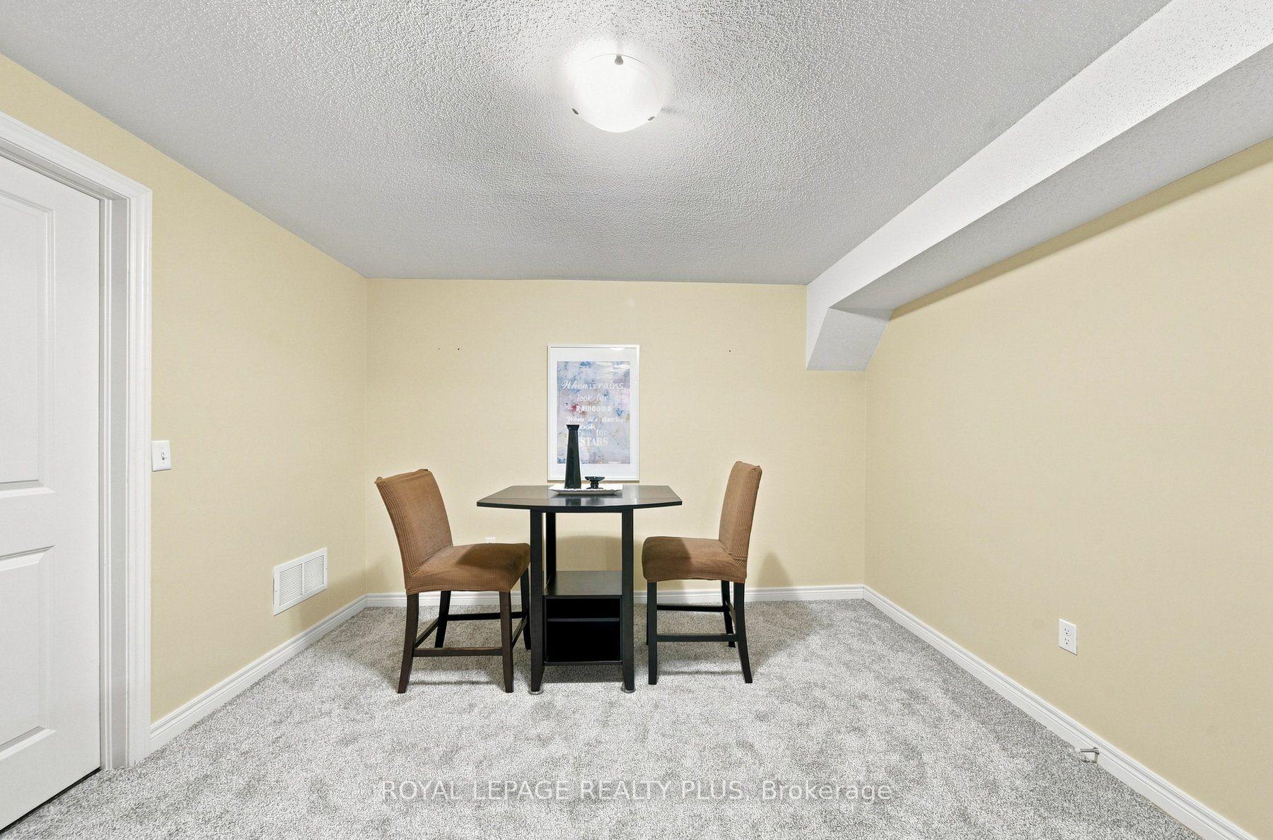 Photo 32 of 8971 Tristar Crescent, Niagara Falls, Lyons Creek — HOMEH
