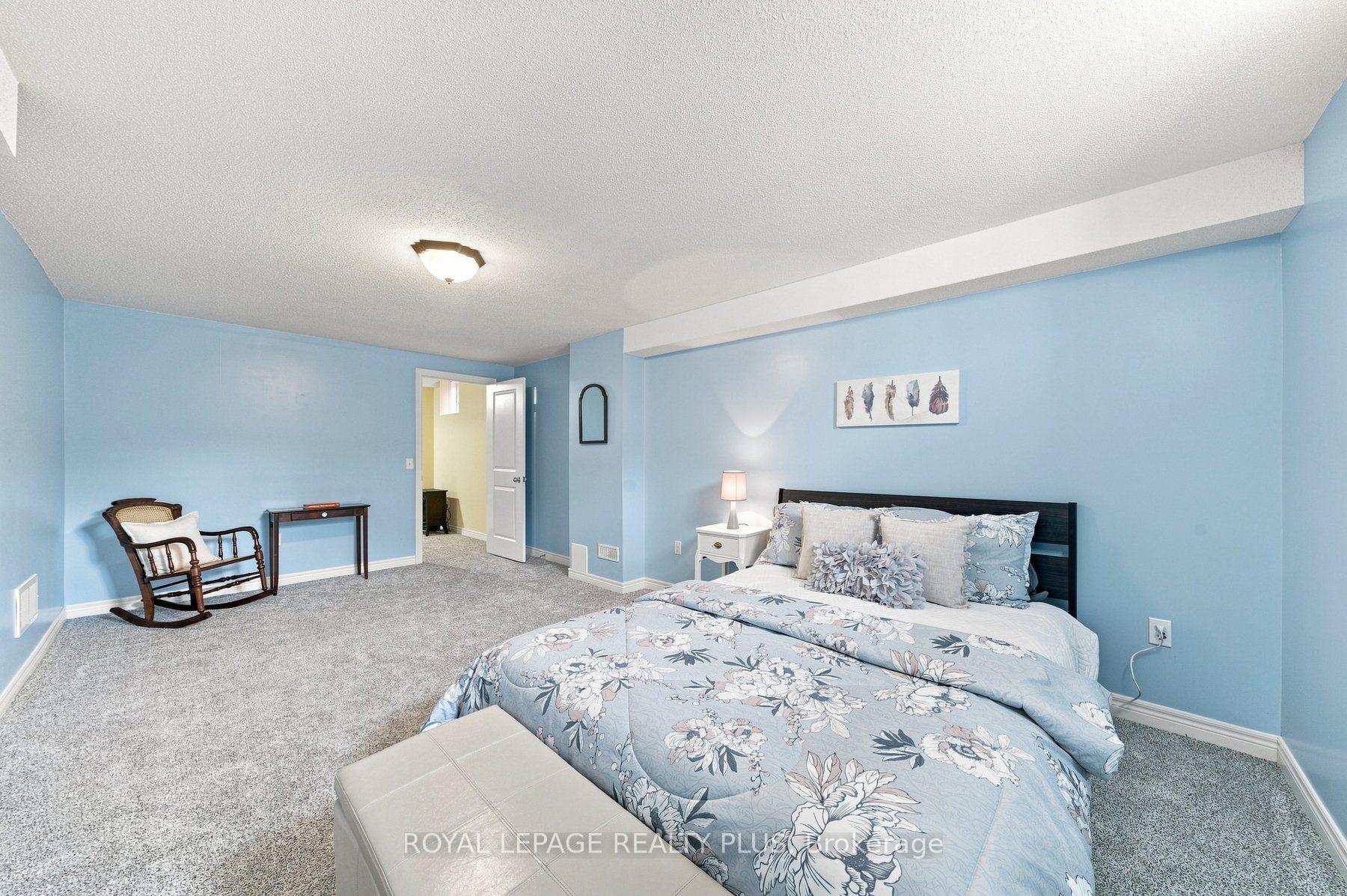 Photo 37 of 8971 Tristar Crescent, Niagara Falls, Lyons Creek — HOMEH
