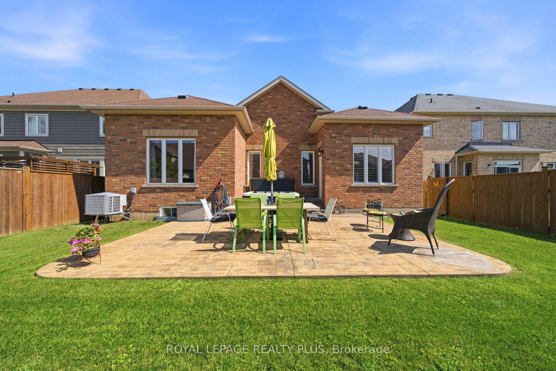 Photo 38 of 8971 Tristar Crescent, Niagara Falls, Lyons Creek — HOMEH