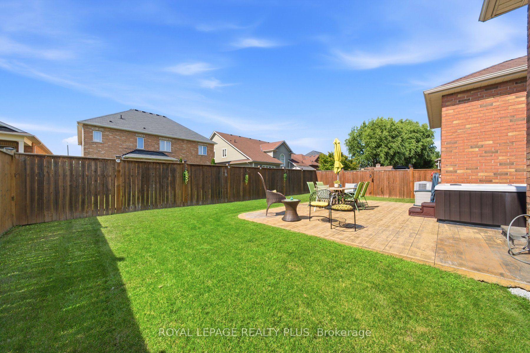 Photo 40 of 8971 Tristar Crescent, Niagara Falls, Lyons Creek — HOMEH