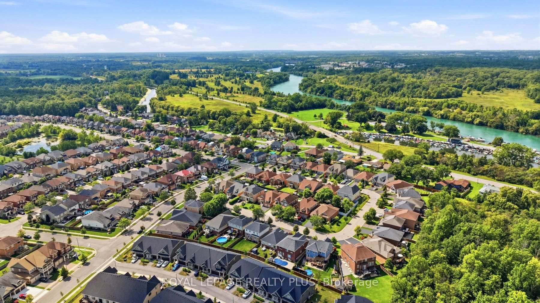 Photo 45 of 8971 Tristar Crescent, Niagara Falls, Lyons Creek — HOMEH