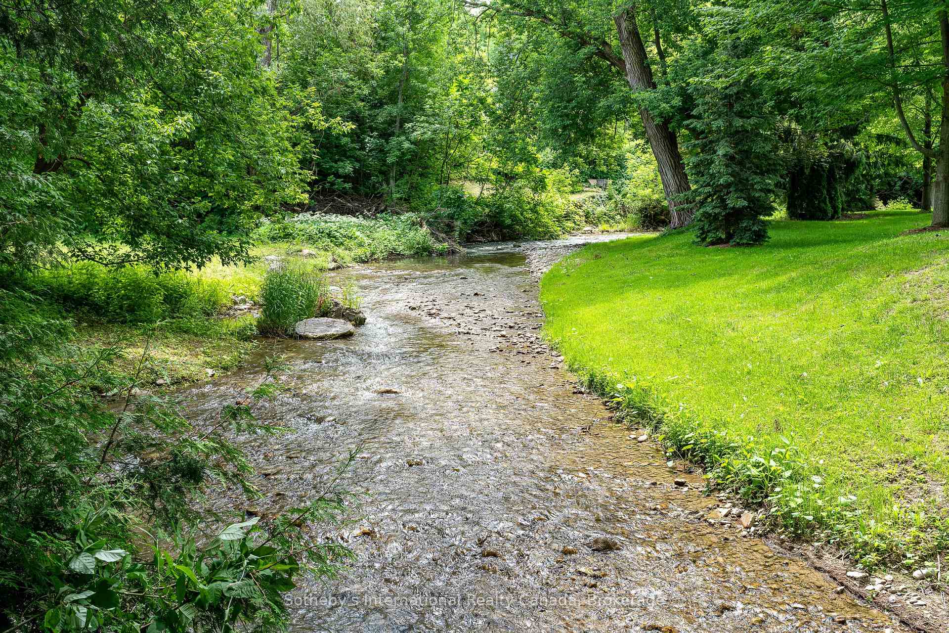 Photo 9 of 640 Mountain Road, Collingwood — HOMEH
