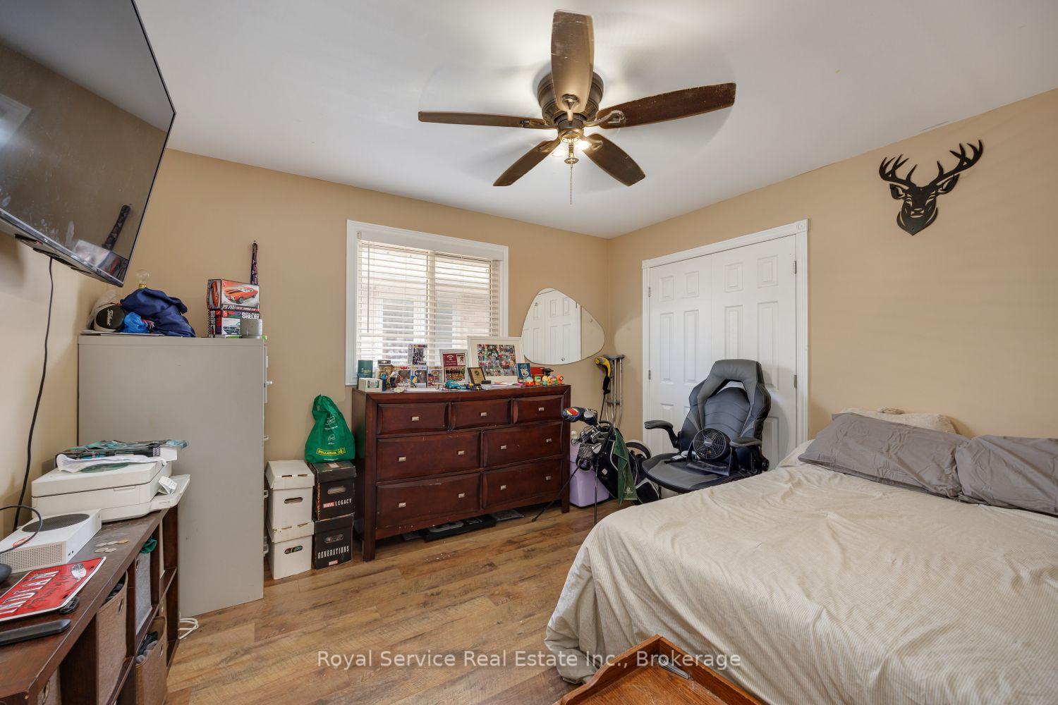 Photo 16 of 2690 Foxmeadow Road, Peterborough, Ashburnham Ward 4 — HOMEH