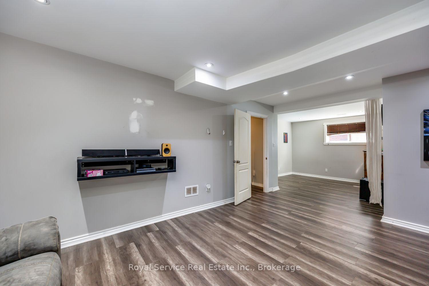 Photo 31 of 2690 Foxmeadow Road, Peterborough, Ashburnham Ward 4 — HOMEH