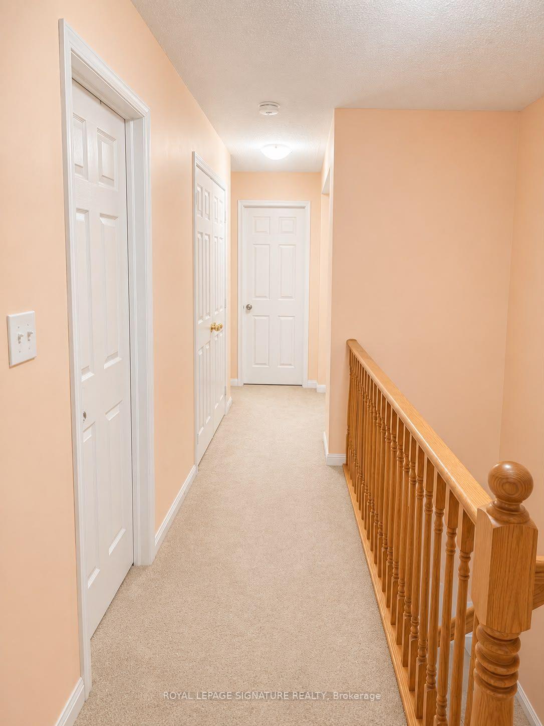 Photo 8 of Unit Upper, 10 Bonavista Drive, Brampton, Credit Valley — HOMEH
