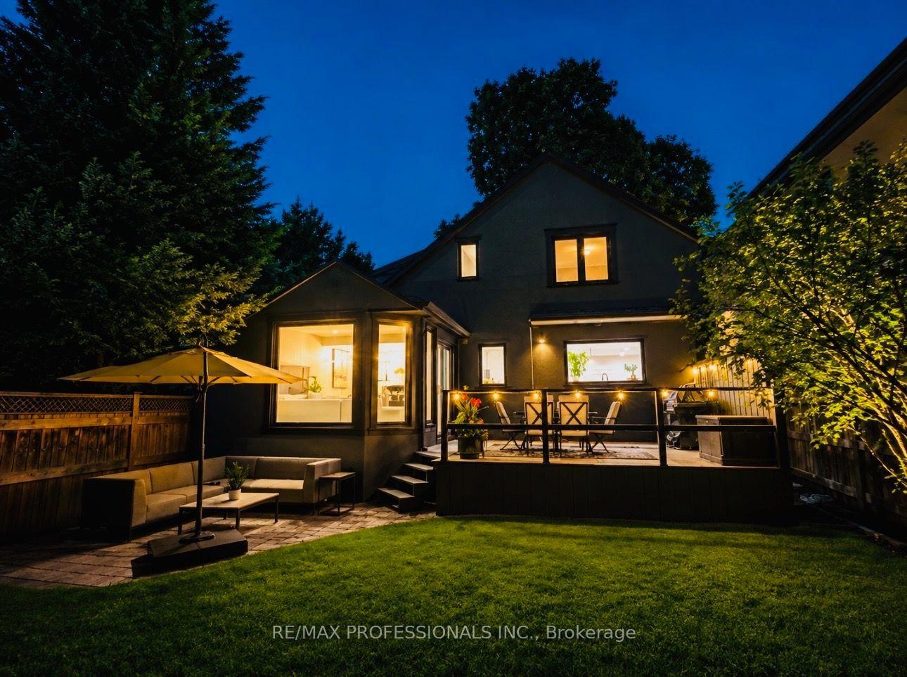 Photo 44 of 4 Winston Grove, Etobicoke, Stonegate-Queensway — HOMEH