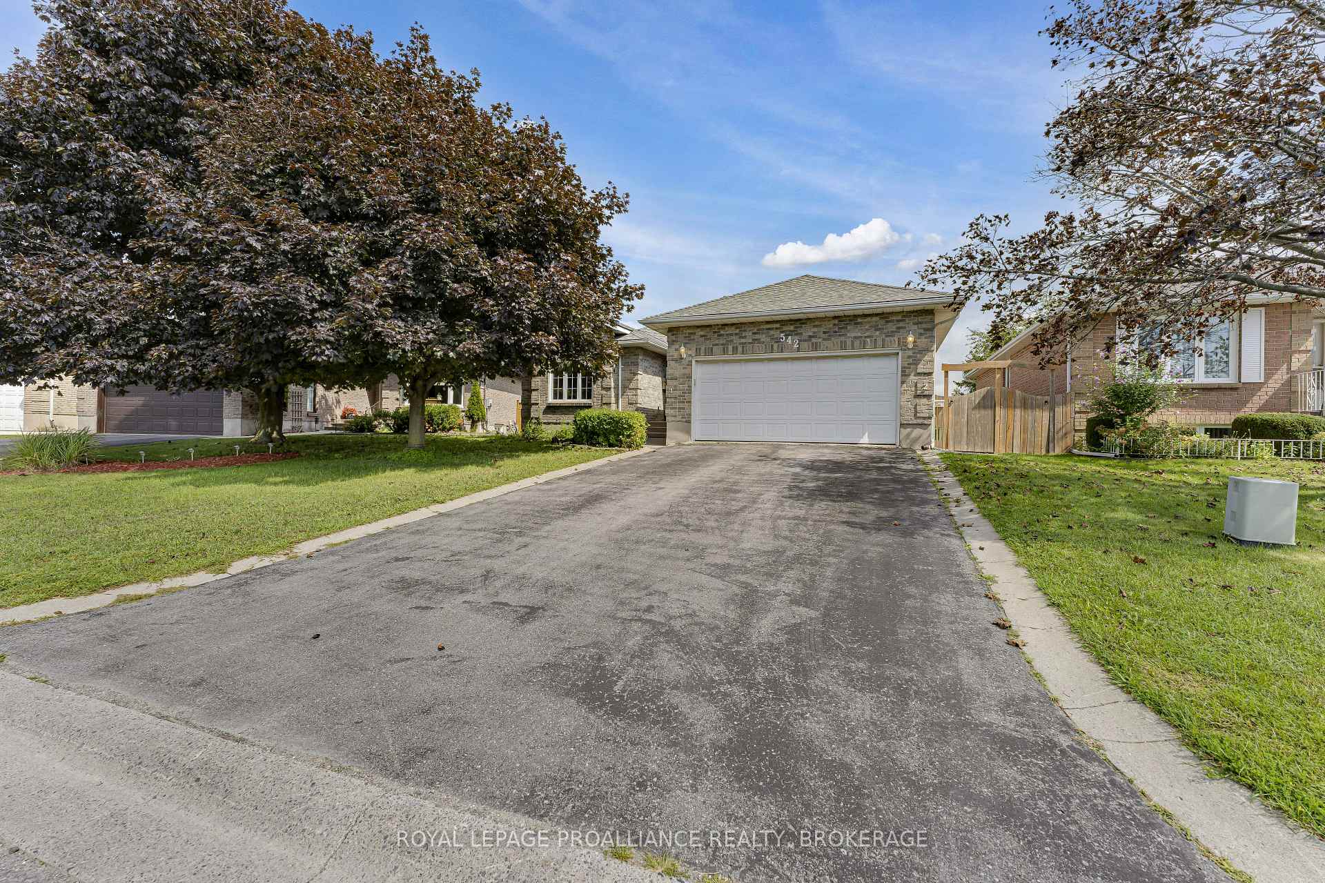 Photo 3 of 542 Davis Drive, Kingston, East Gardiners Rd — HOMEH