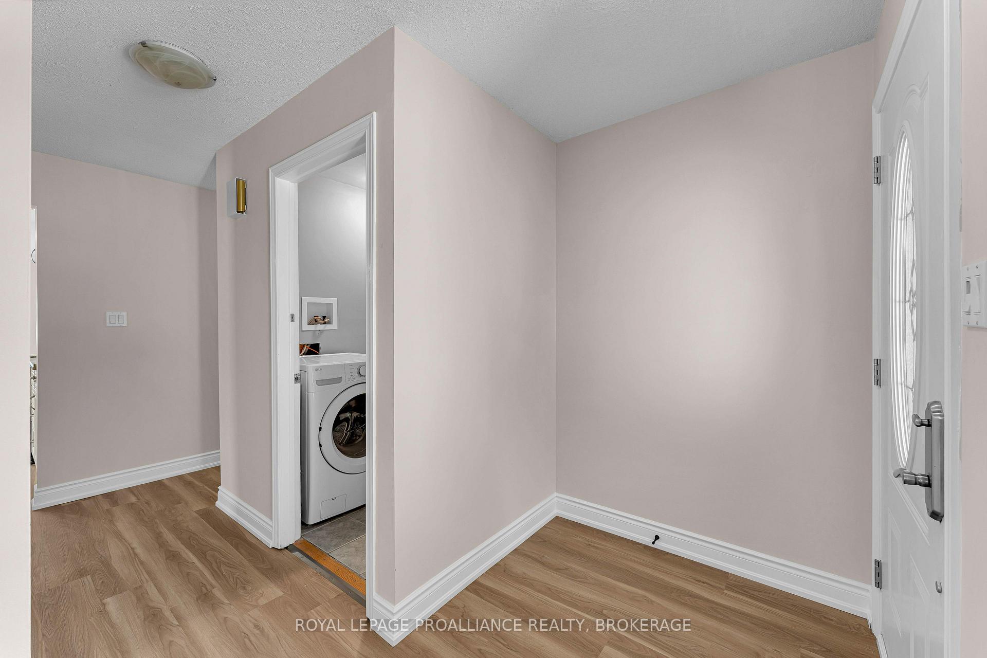 Photo 5 of 542 Davis Drive, Kingston, East Gardiners Rd — HOMEH