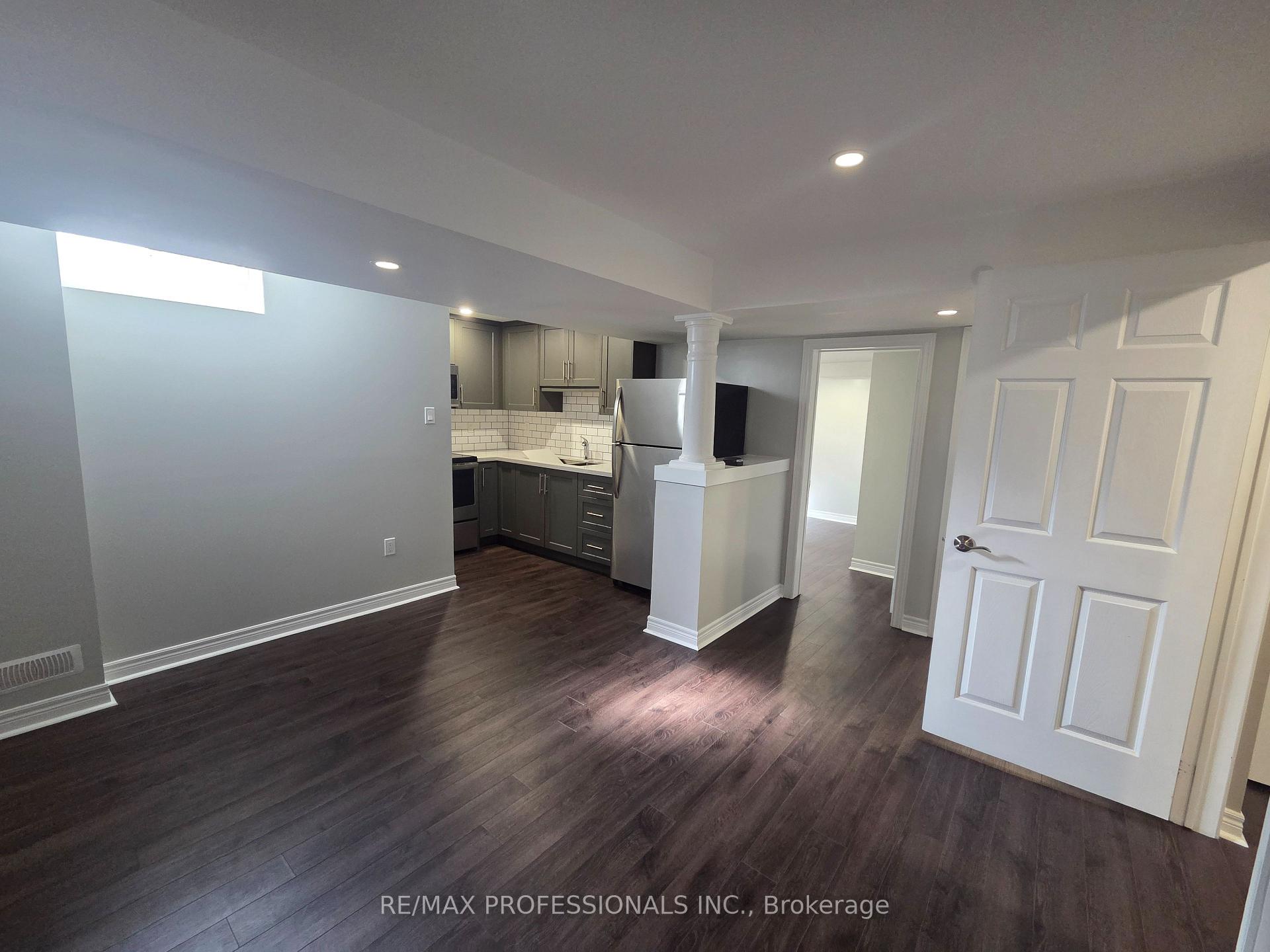 Photo 3 of Unit BSMT, 7 Fallgate Drive, Brampton, Credit Valley — HOMEH