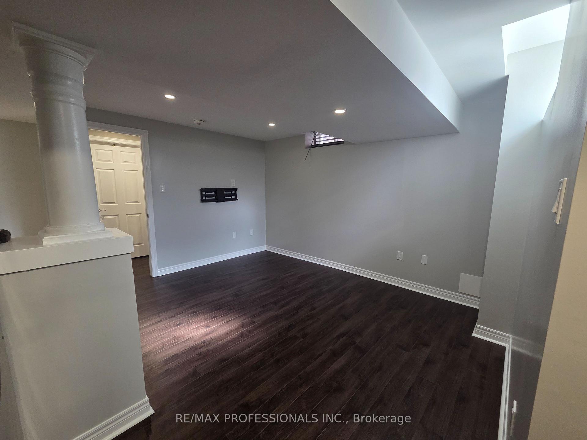 Photo 4 of Unit BSMT, 7 Fallgate Drive, Brampton, Credit Valley — HOMEH