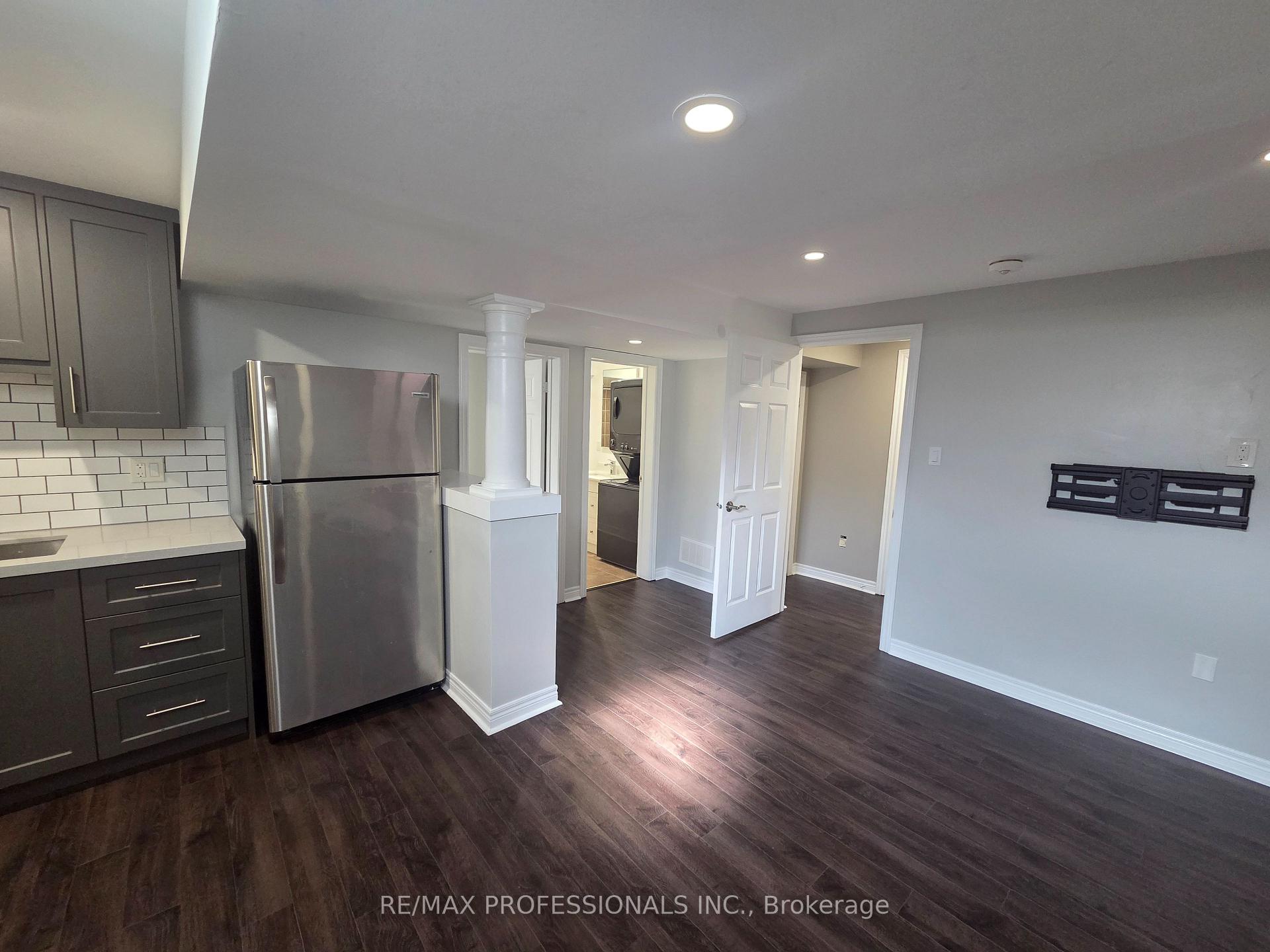 Photo 6 of Unit BSMT, 7 Fallgate Drive, Brampton, Credit Valley — HOMEH
