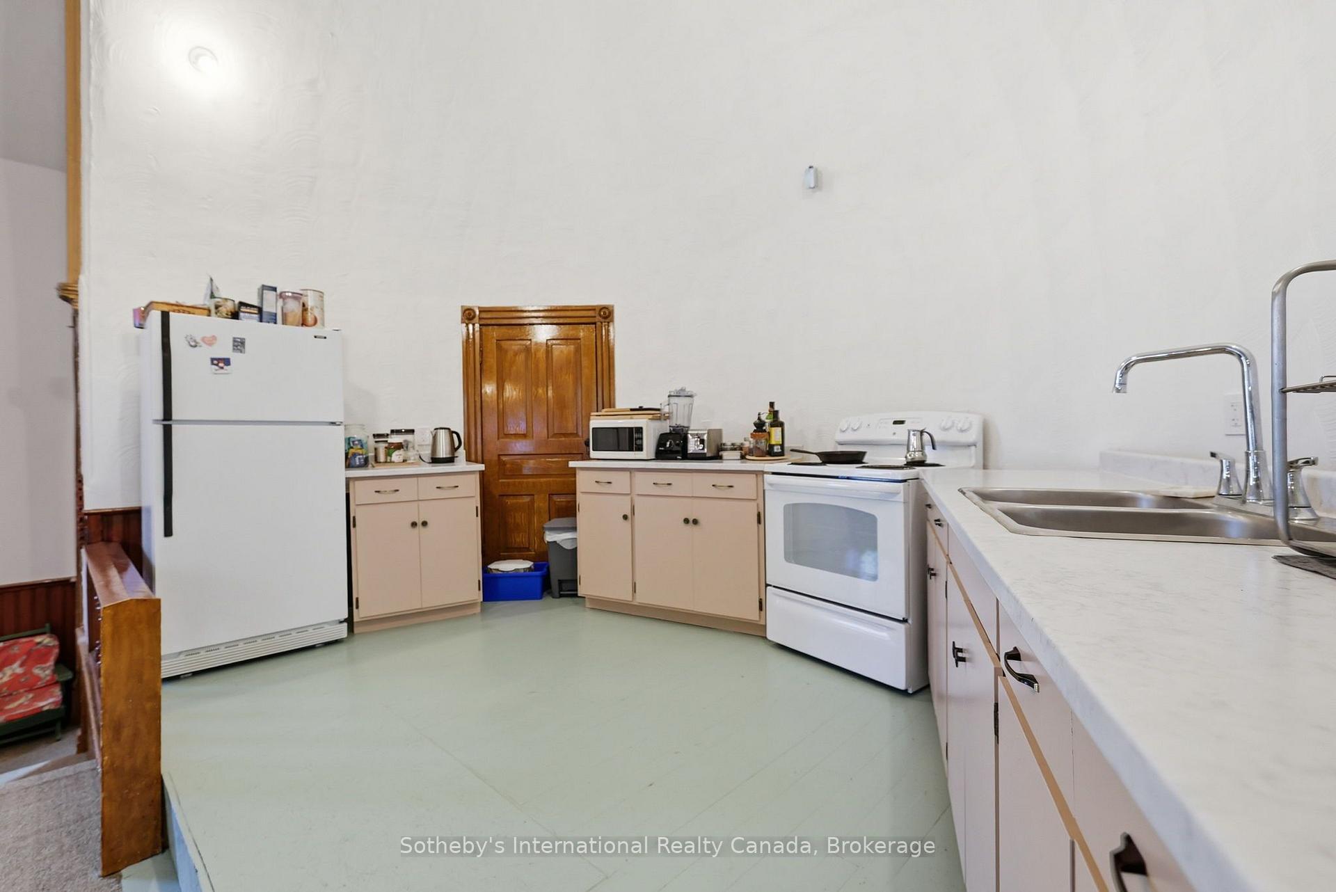 Photo 25 of Unit C, 22 Melville Street, Clearview, Nottawa — HOMEH