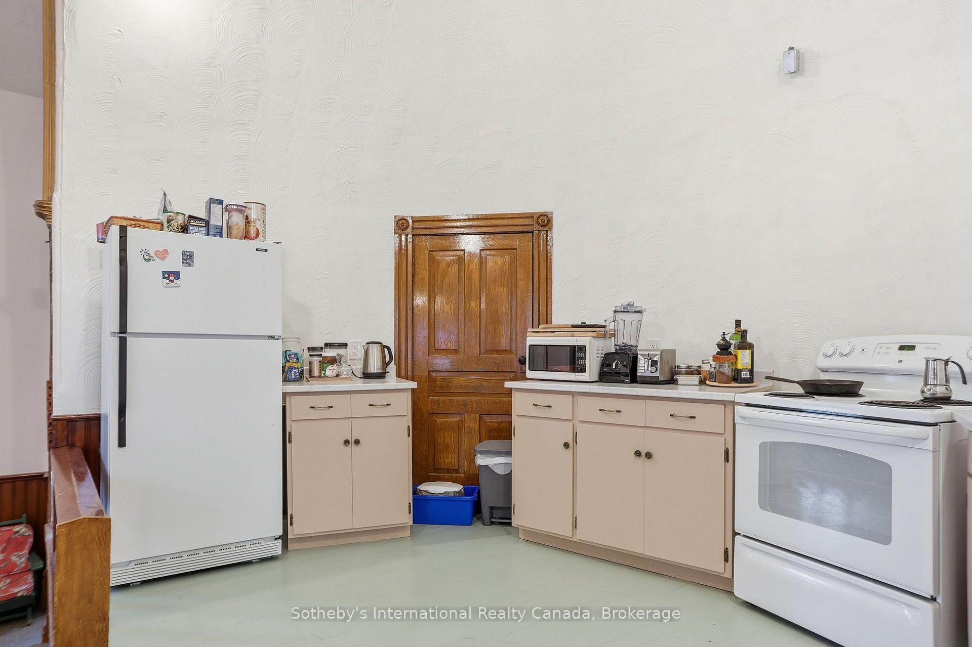 Photo 26 of Unit C, 22 Melville Street, Clearview, Nottawa — HOMEH