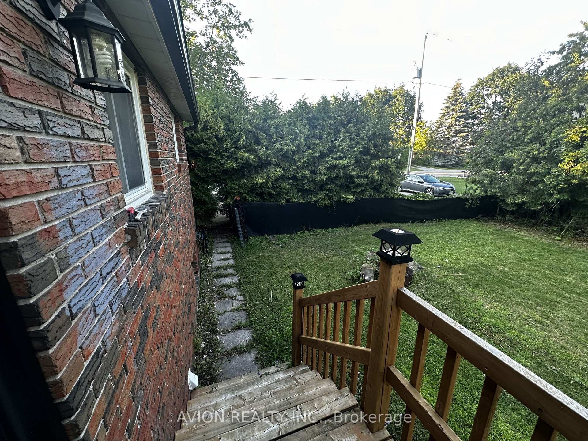 Photo 3 of 51 Windsor Drive, Whitchurch-Stouffville, Rural Whitchurch-Stouffville — HOMEH