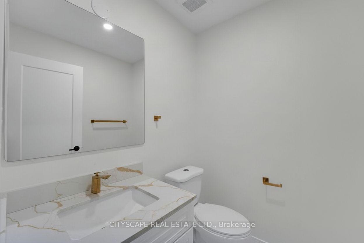 Photo 12 of 17 Ferncastle Crescent, Brampton, Fletcher's Meadow — HOMEH
