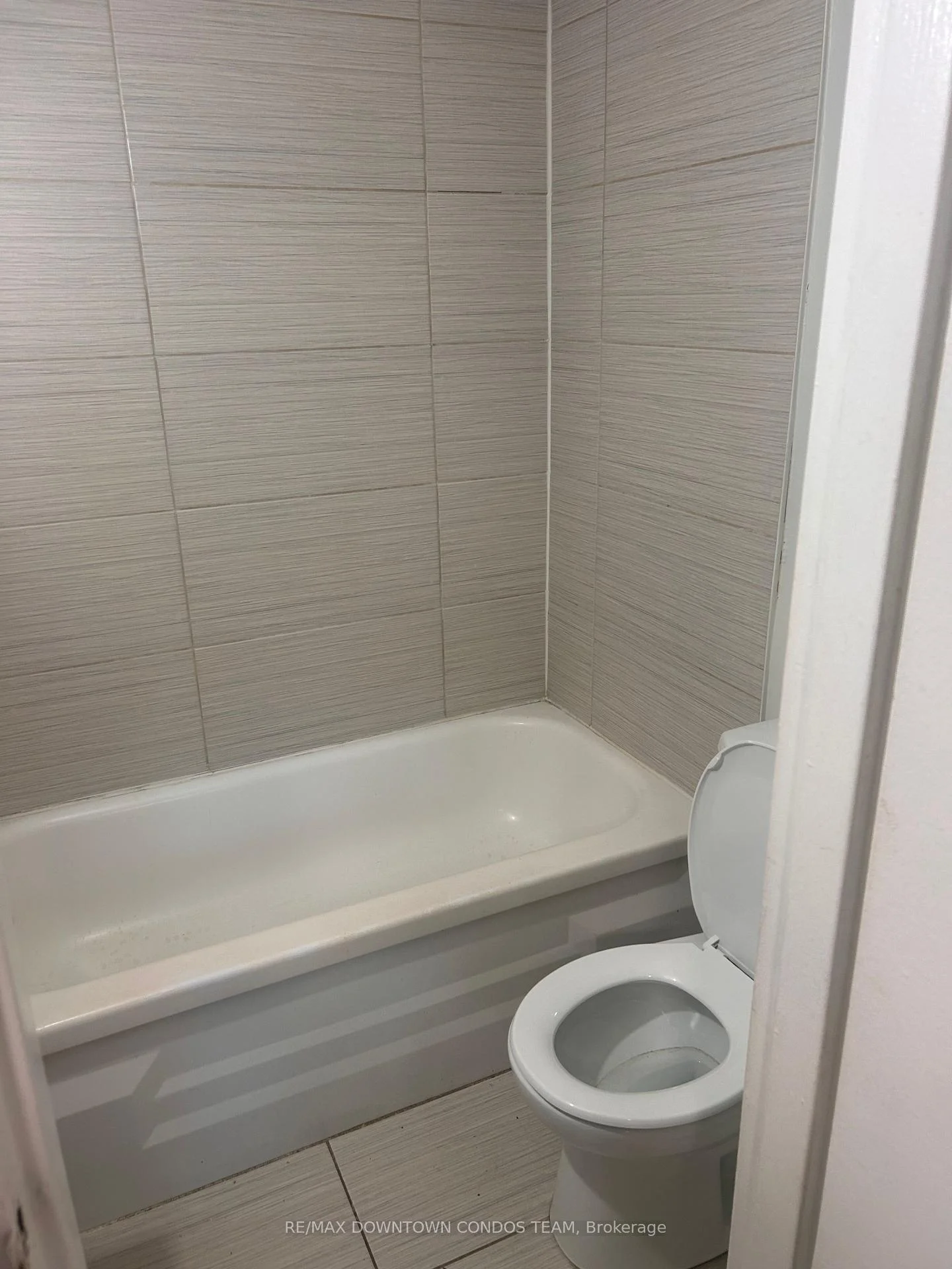 Photo 22 of Unit 101, 7 Thornburn Avenue, Toronto, South Parkdale — HOMEH