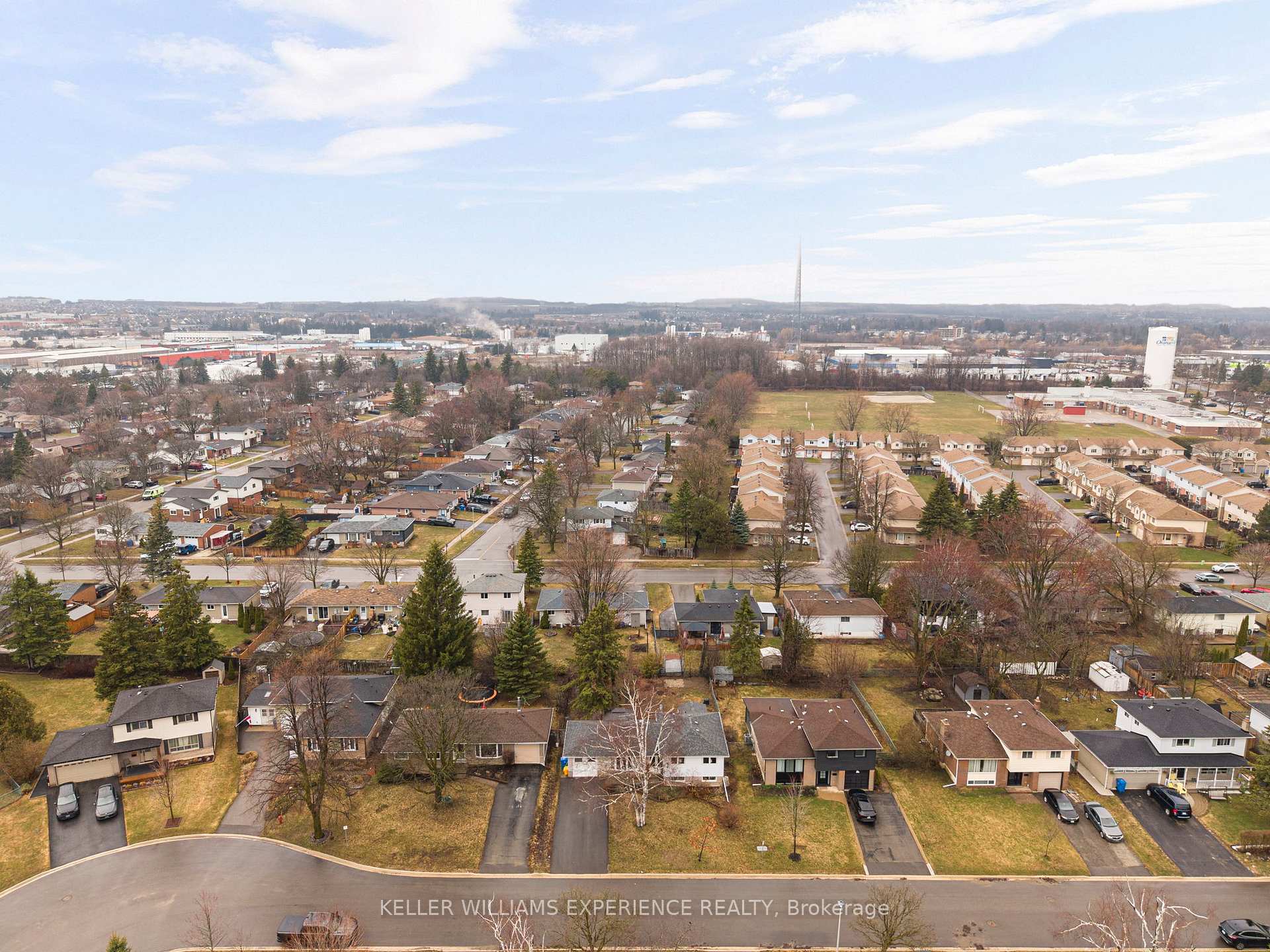 Photo 24 of 27 Rustic Crescent, Orangeville — HOMEH