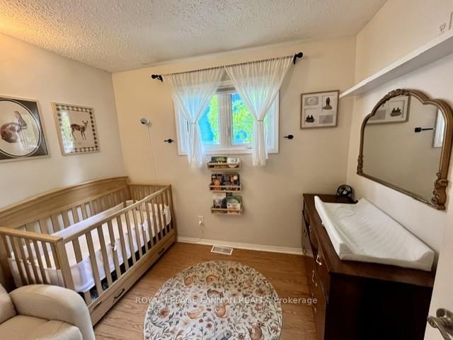 Photo 12 of 93 Windemer Avenue N, Thunder Bay, College Heights — HOMEH