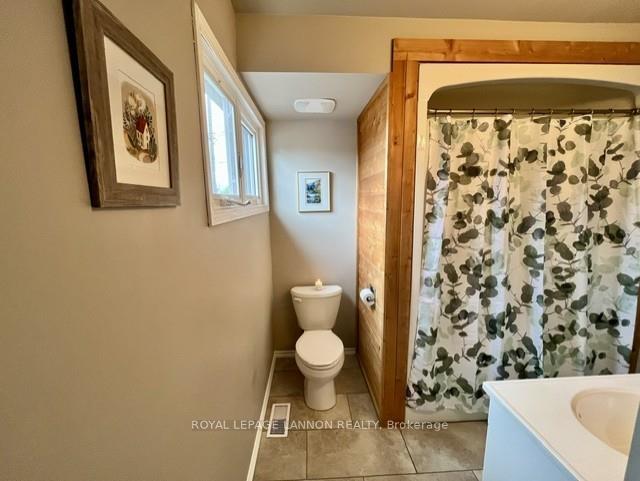 Photo 13 of 93 Windemer Avenue N, Thunder Bay, College Heights — HOMEH