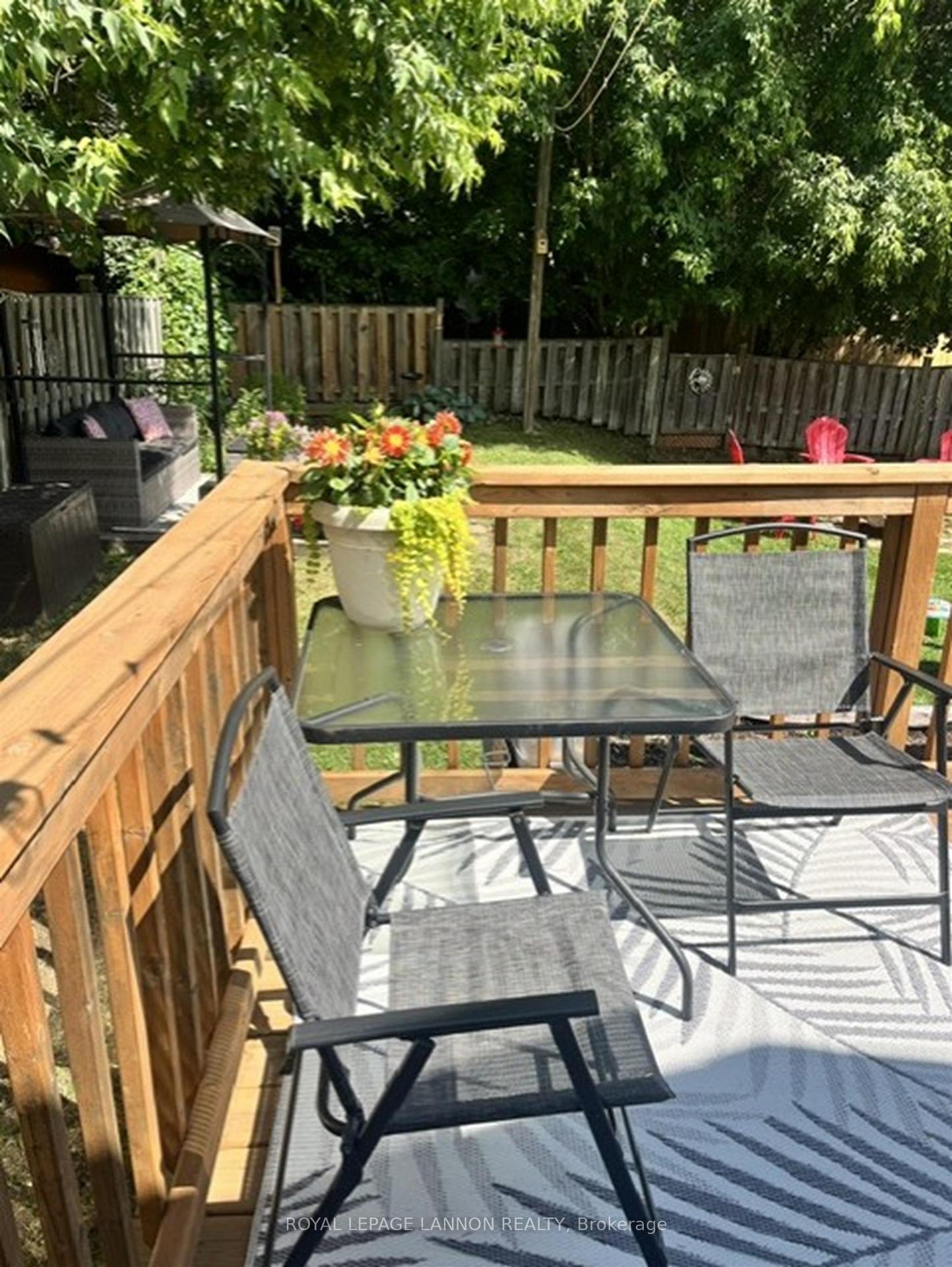 Photo 21 of 93 Windemer Avenue N, Thunder Bay, College Heights — HOMEH