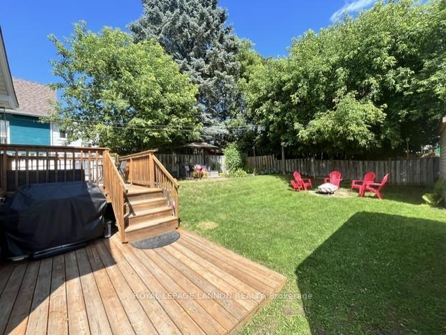 Photo 23 of 93 Windemer Avenue N, Thunder Bay, College Heights — HOMEH