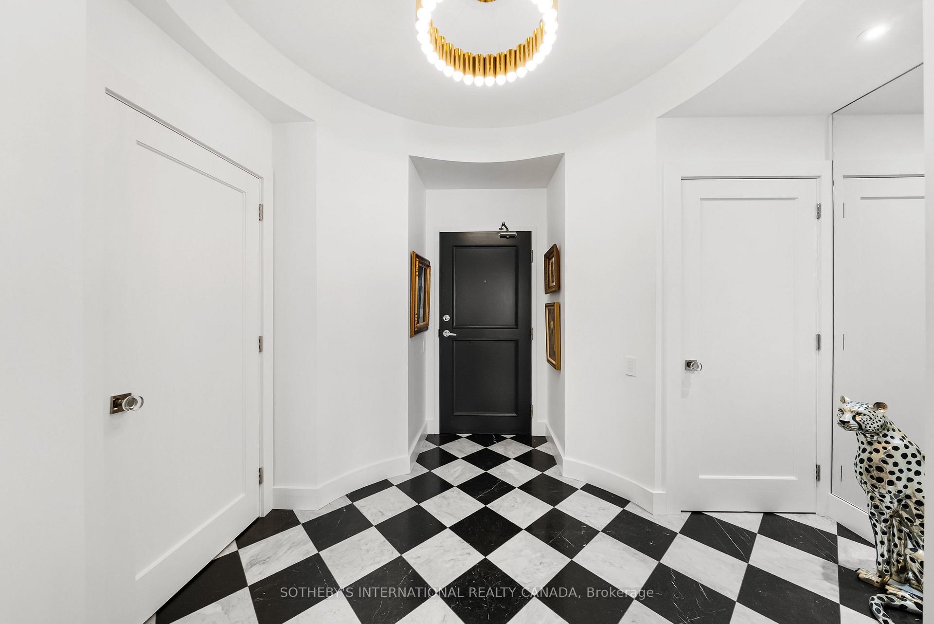 Photo 4 of Unit 716, 20 Scrivener Square, Toronto, Rosedale-Moore Park — HOMEH