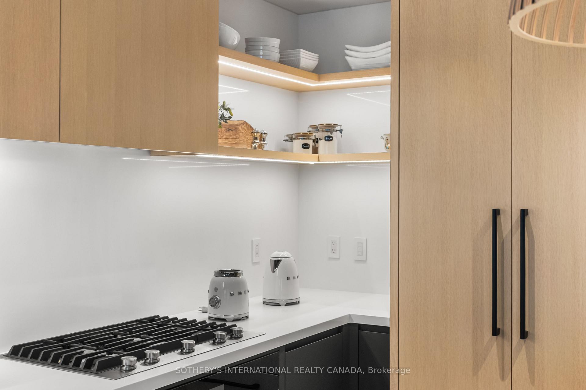 Photo 12 of Unit 716, 20 Scrivener Square, Toronto, Rosedale-Moore Park — HOMEH