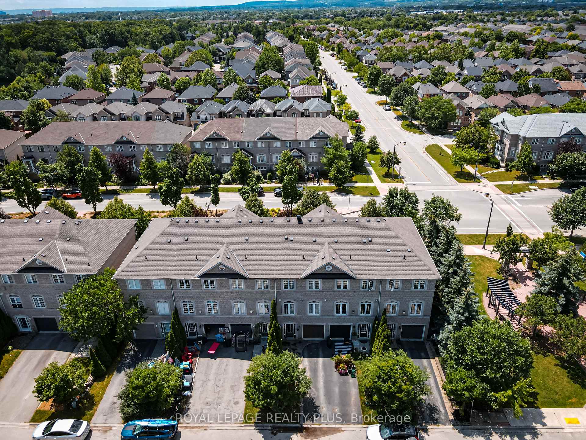 Photo 1 of 2333 Sutton Drive, Burlington, Orchard — HOMEH