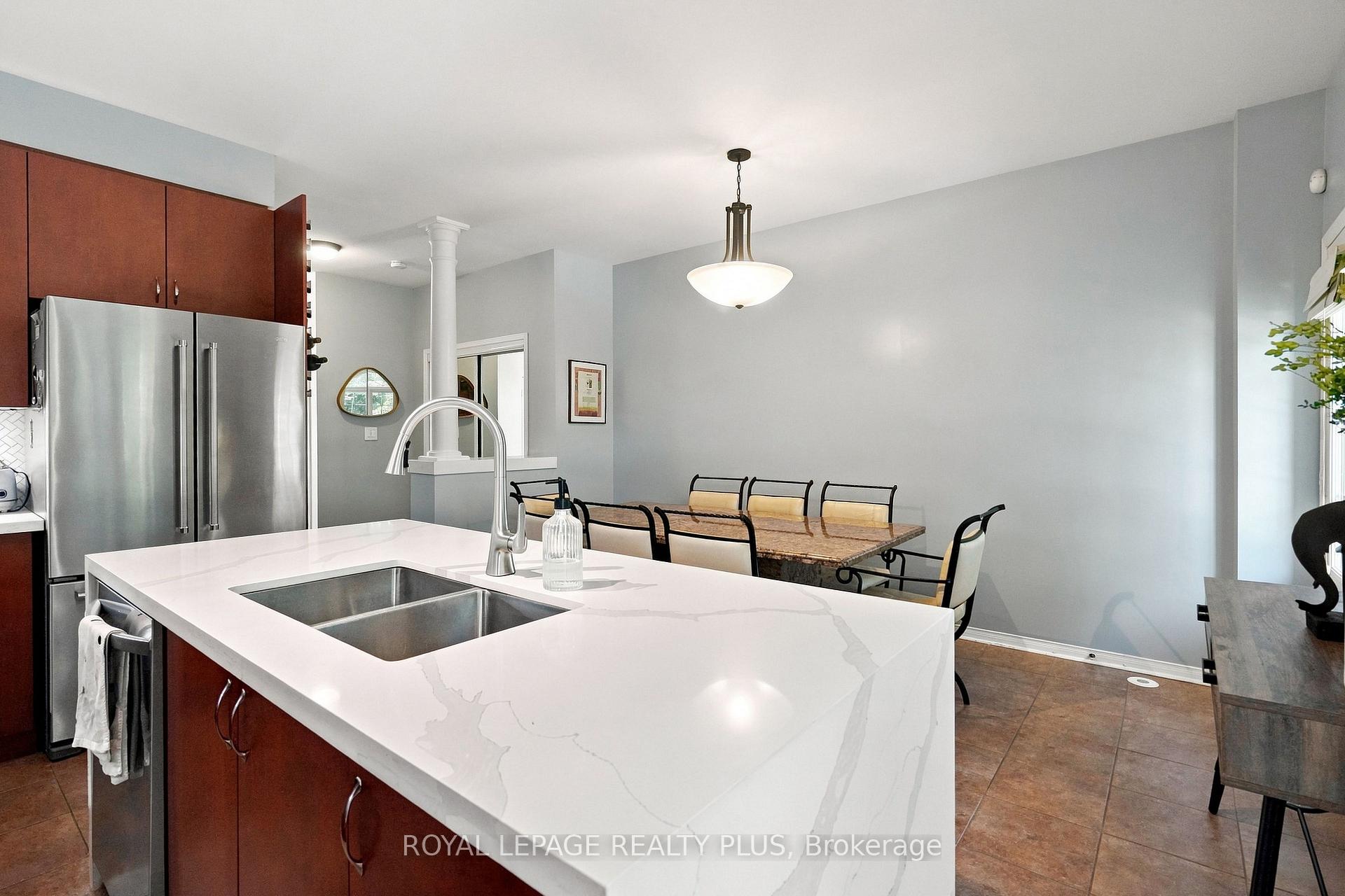 Photo 3 of 2333 Sutton Drive, Burlington, Orchard — HOMEH