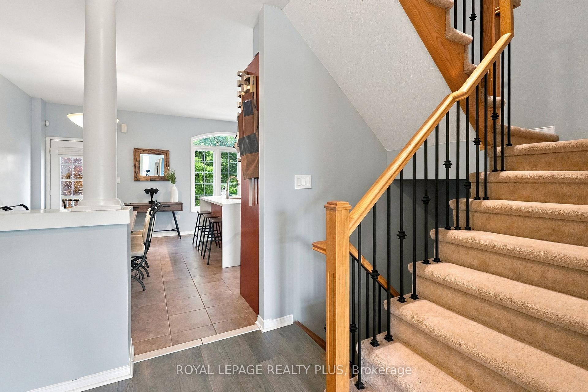 Photo 13 of 2333 Sutton Drive, Burlington, Orchard — HOMEH