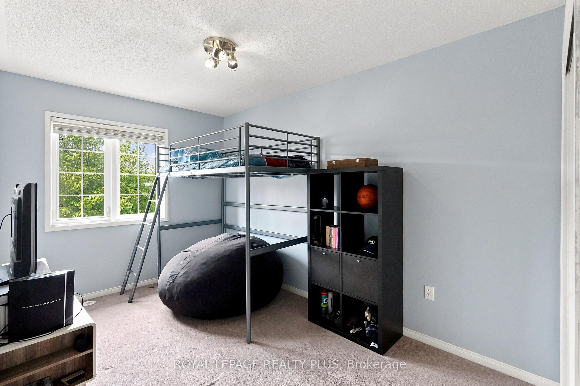 Photo 25 of 2333 Sutton Drive, Burlington, Orchard — HOMEH