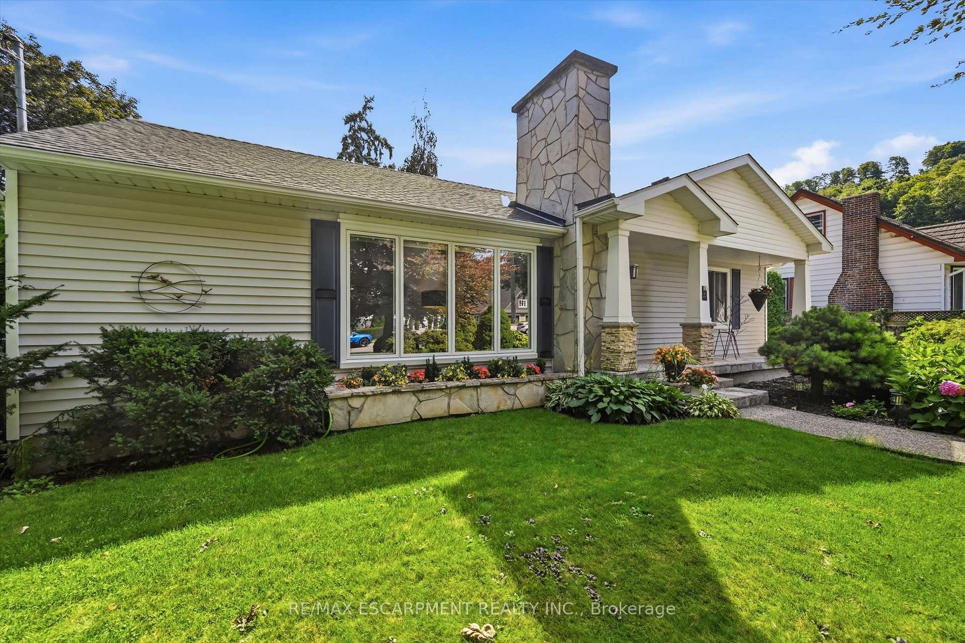 Photo 2 of 6 Kerman Avenue, Grimsby, Grimsby West — HOMEH