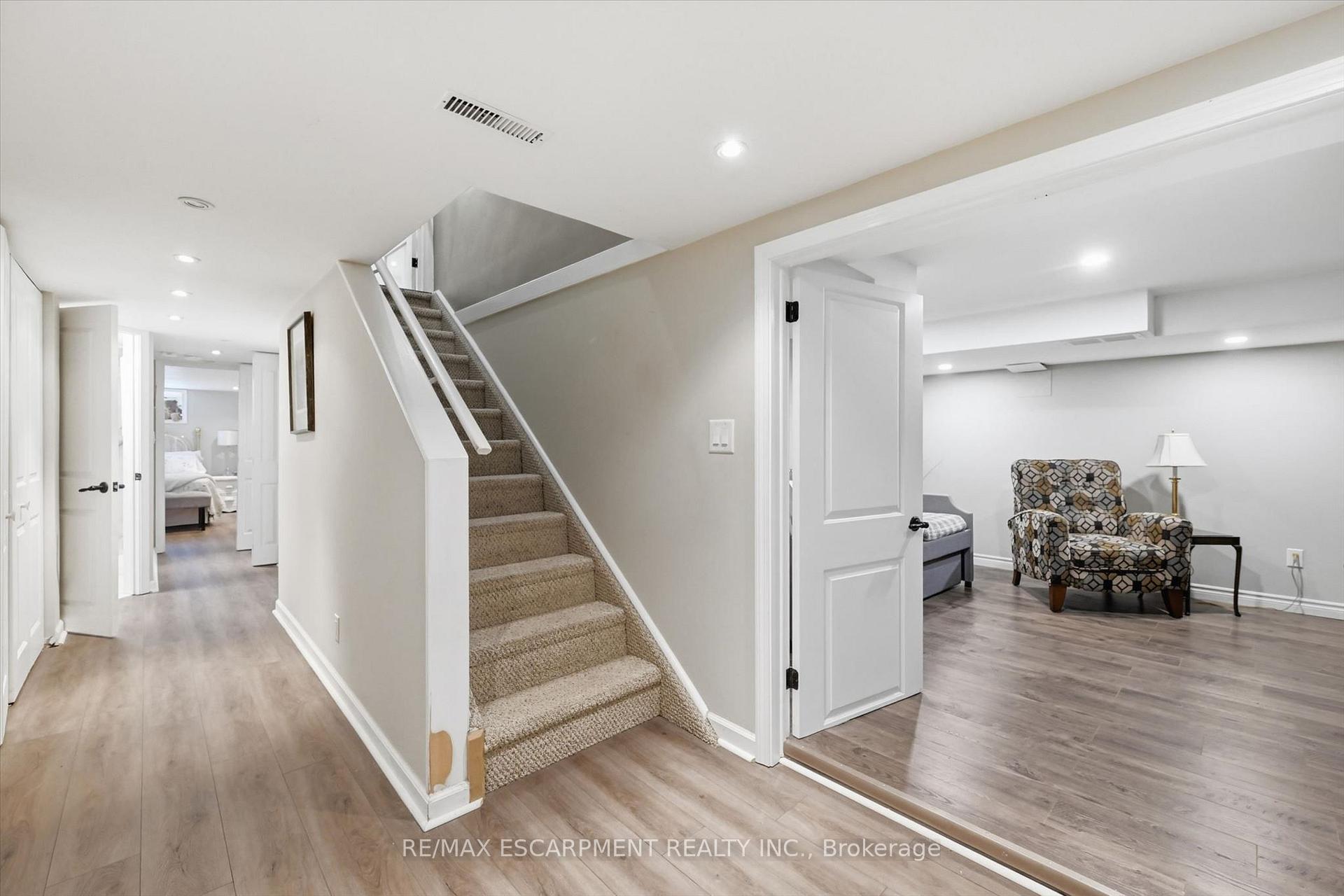 Photo 30 of 6 Kerman Avenue, Grimsby, Grimsby West — HOMEH