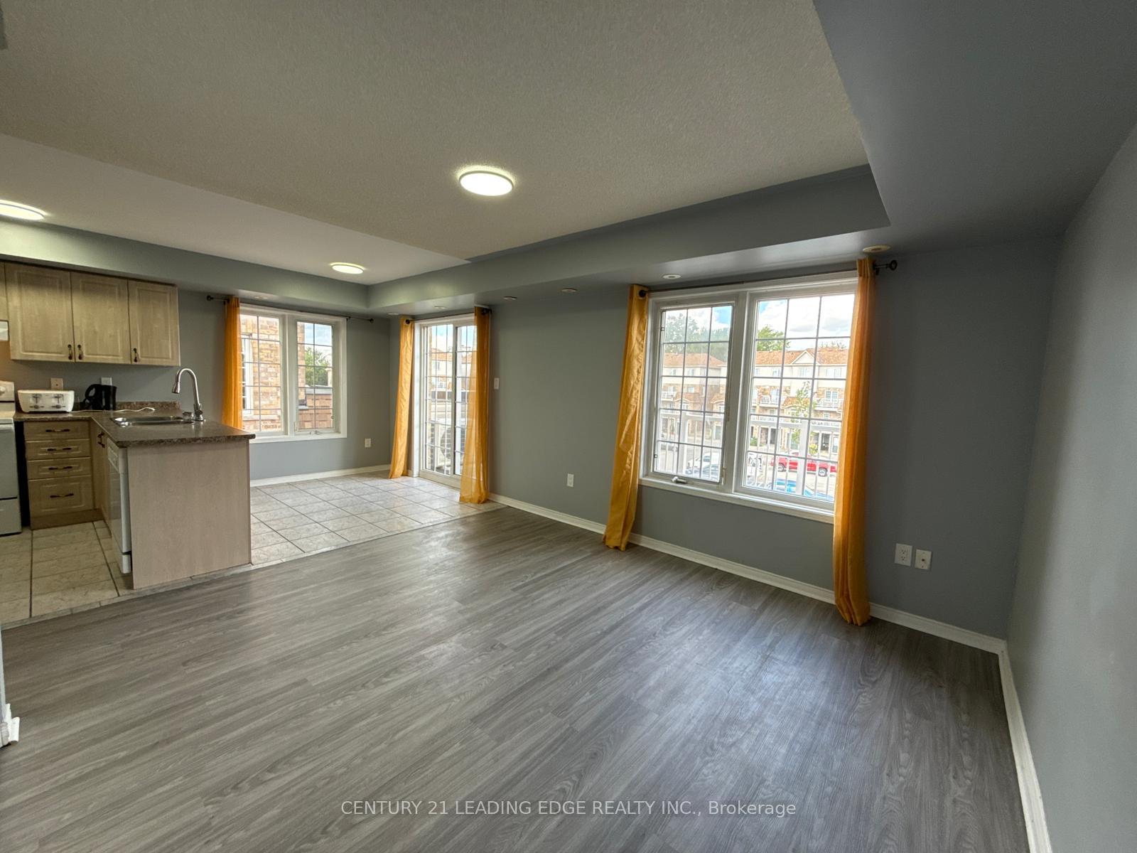 Photo 4 of Unit 115, 200 McLevin Avenue, Scarborough, Malvern — HOMEH