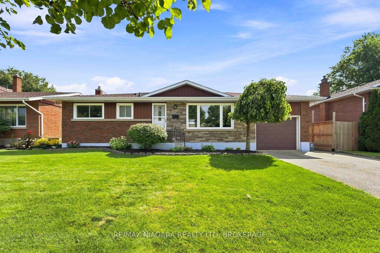 Photo 1 of 19 Hughes Avenue, Welland, Lincoln/Crowland — HOMEH