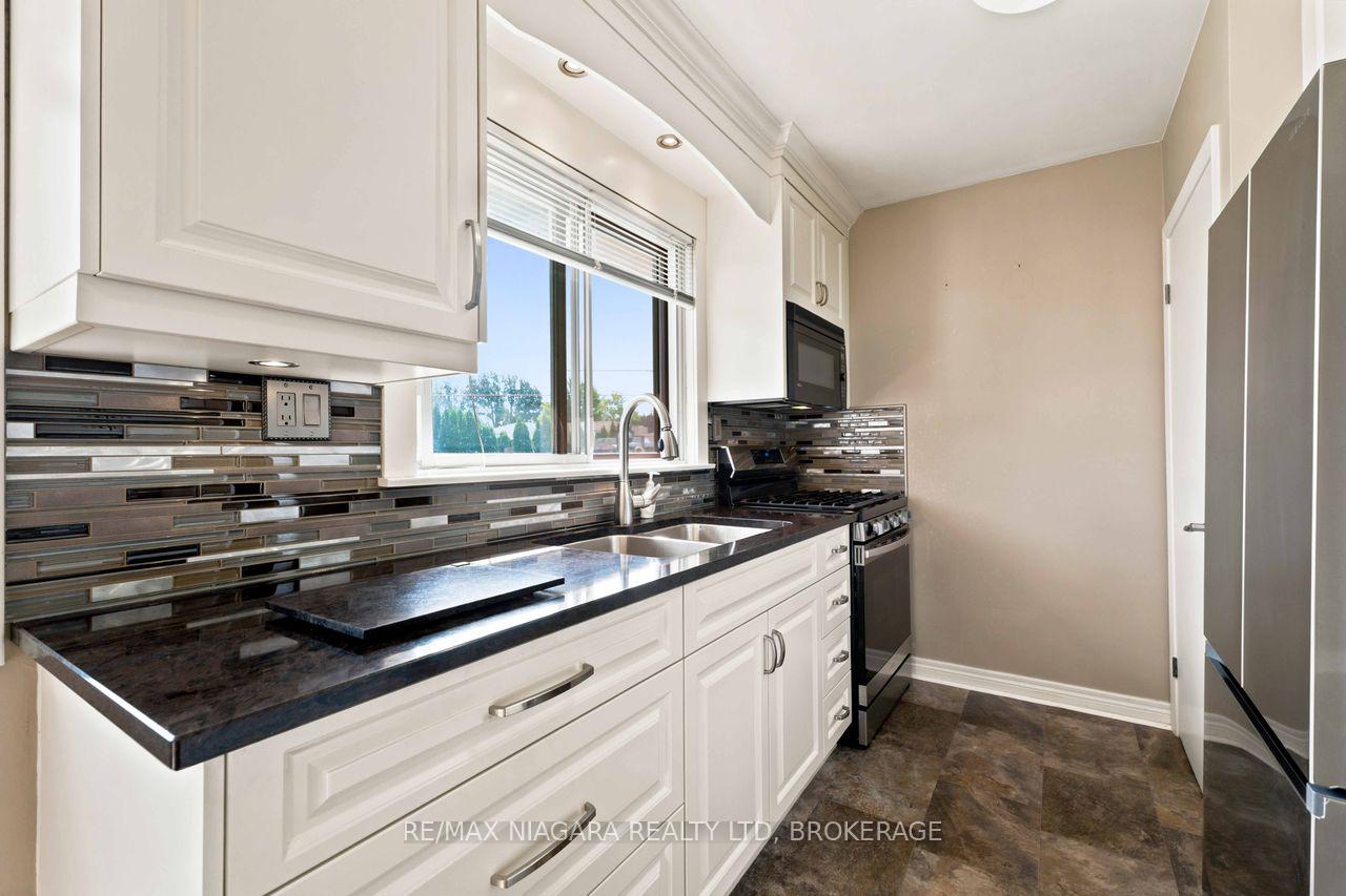 Photo 6 of 19 Hughes Avenue, Welland, Lincoln/Crowland — HOMEH