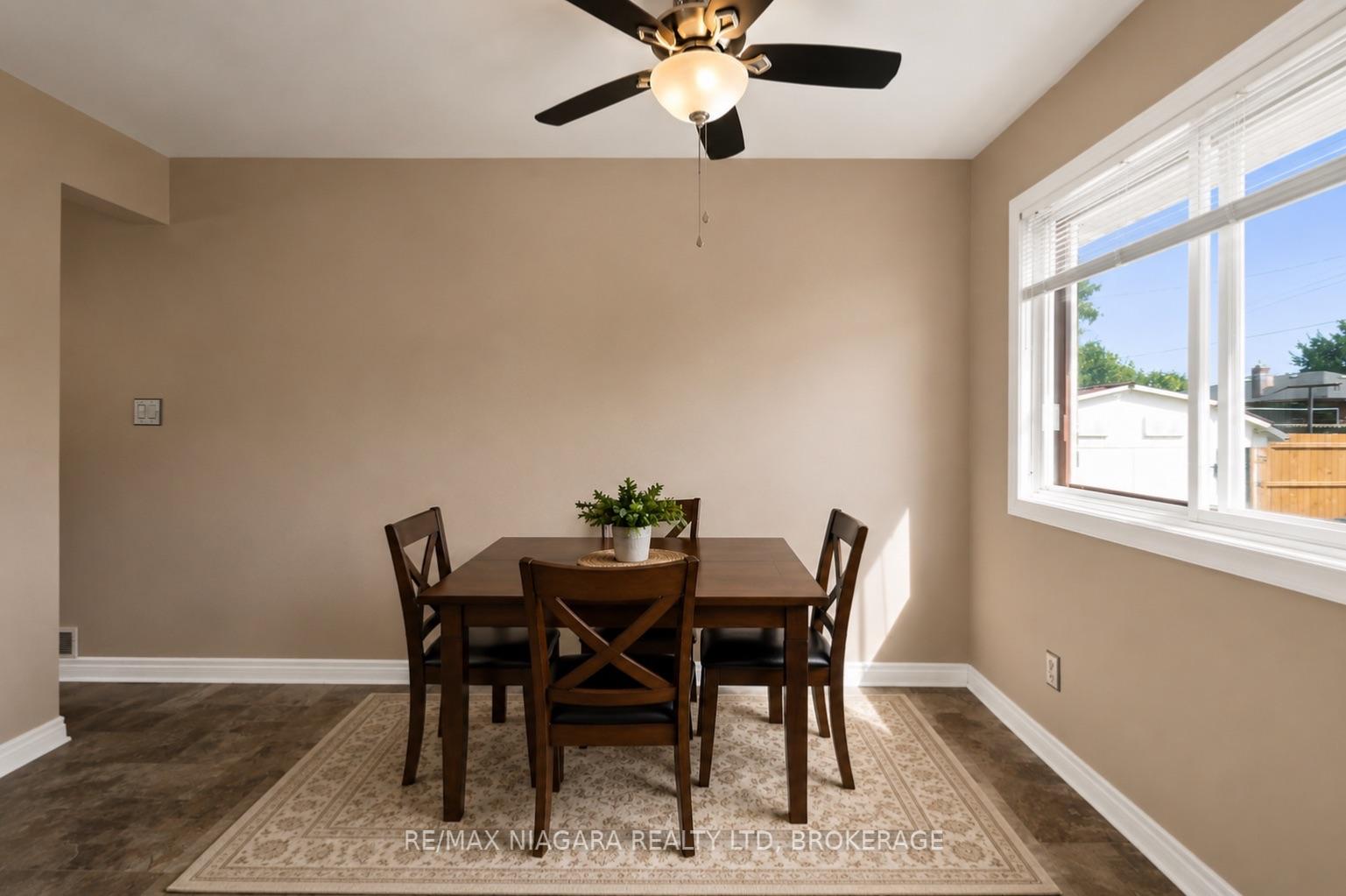 Photo 7 of 19 Hughes Avenue, Welland, Lincoln/Crowland — HOMEH