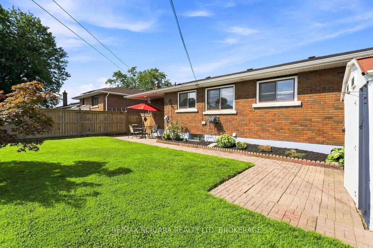 Photo 37 of 19 Hughes Avenue, Welland, Lincoln/Crowland — HOMEH