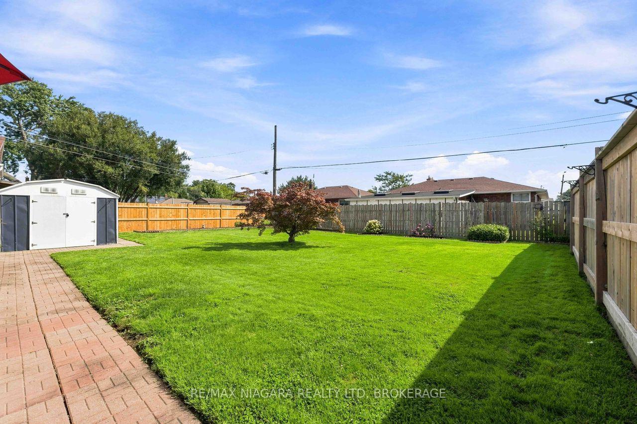 Photo 41 of 19 Hughes Avenue, Welland, Lincoln/Crowland — HOMEH