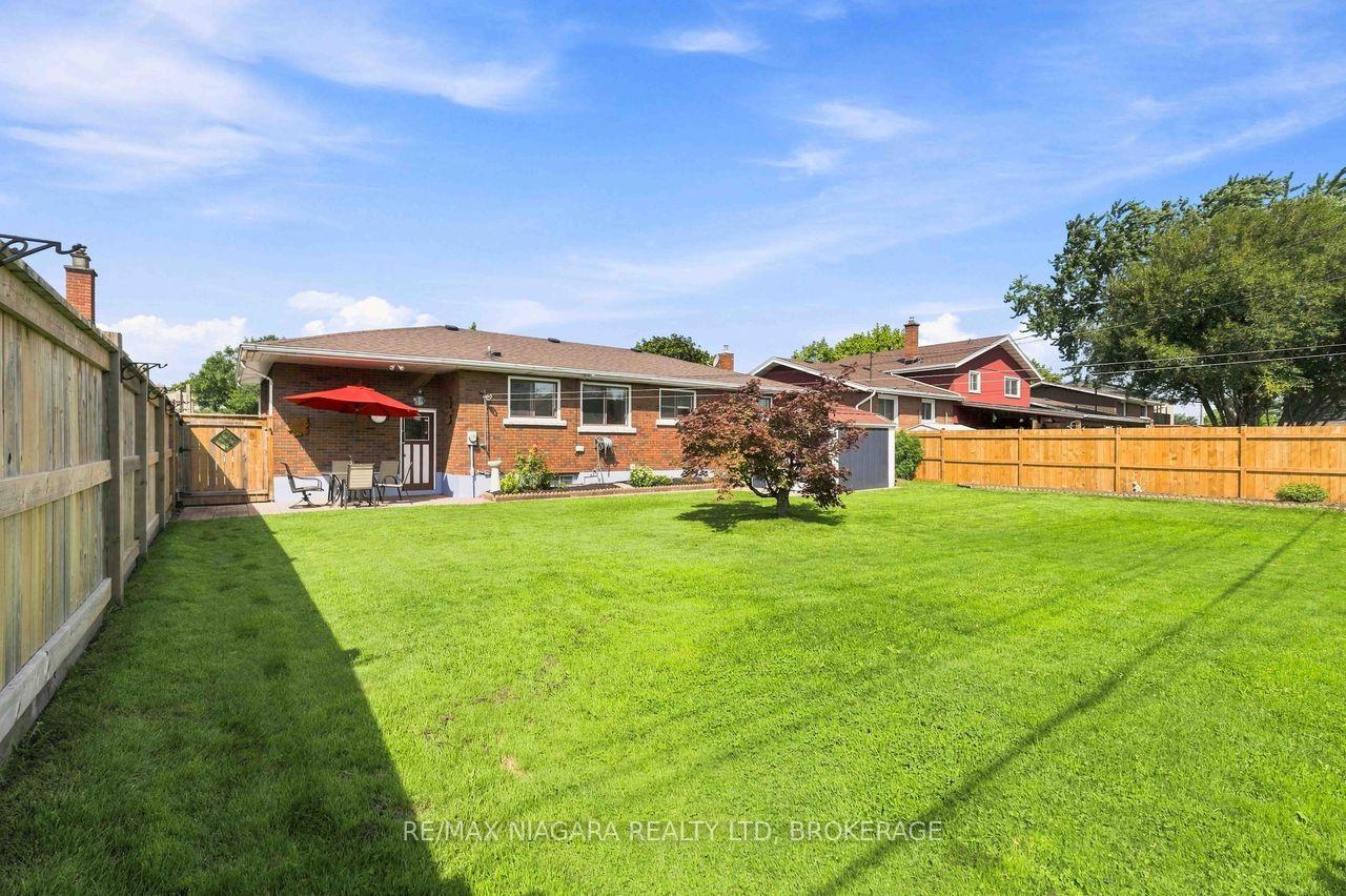 Photo 42 of 19 Hughes Avenue, Welland, Lincoln/Crowland — HOMEH