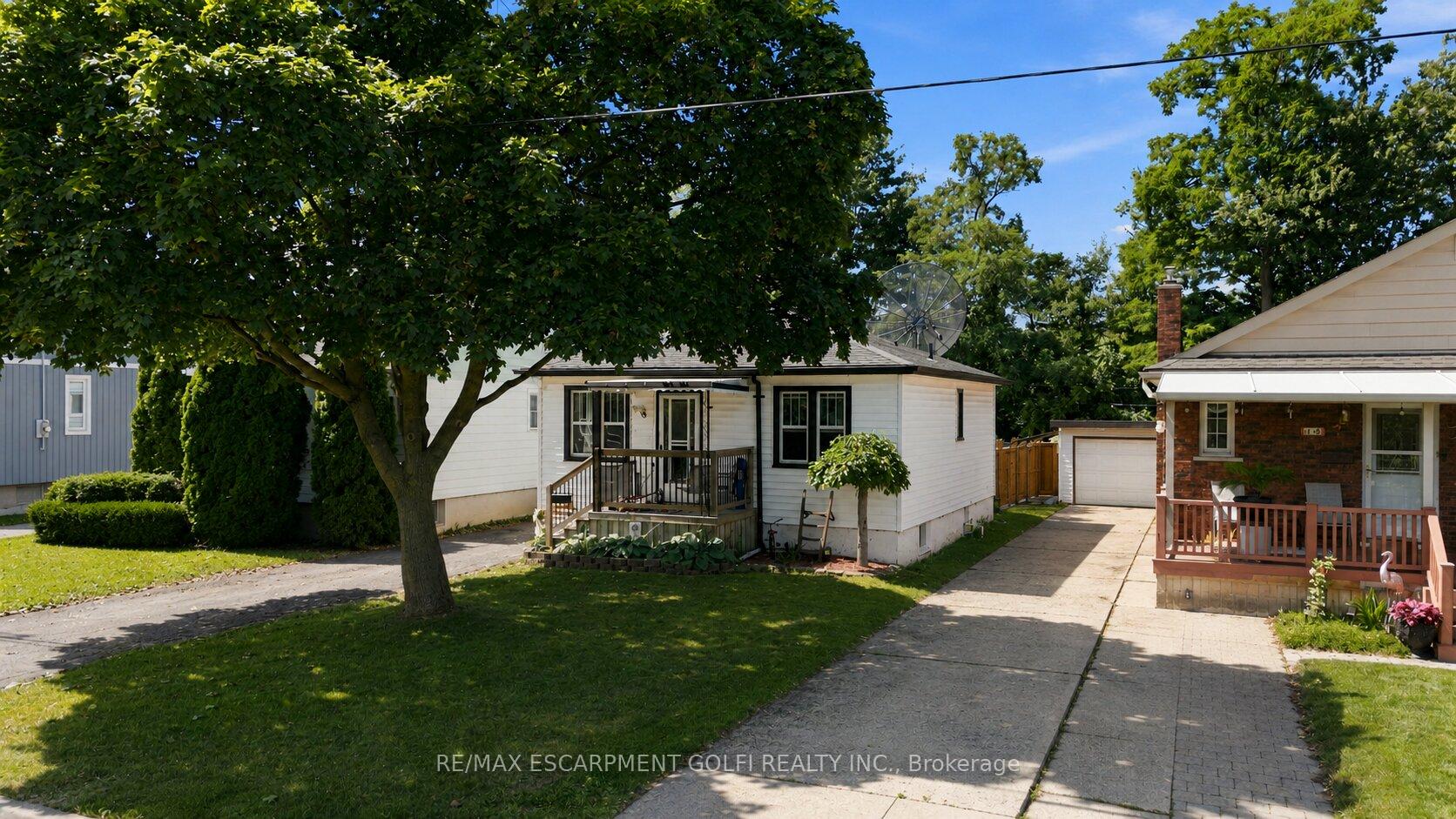 Photo 2 of 13 Prestwick Avenue, St. Catharines, Oakdale — HOMEH