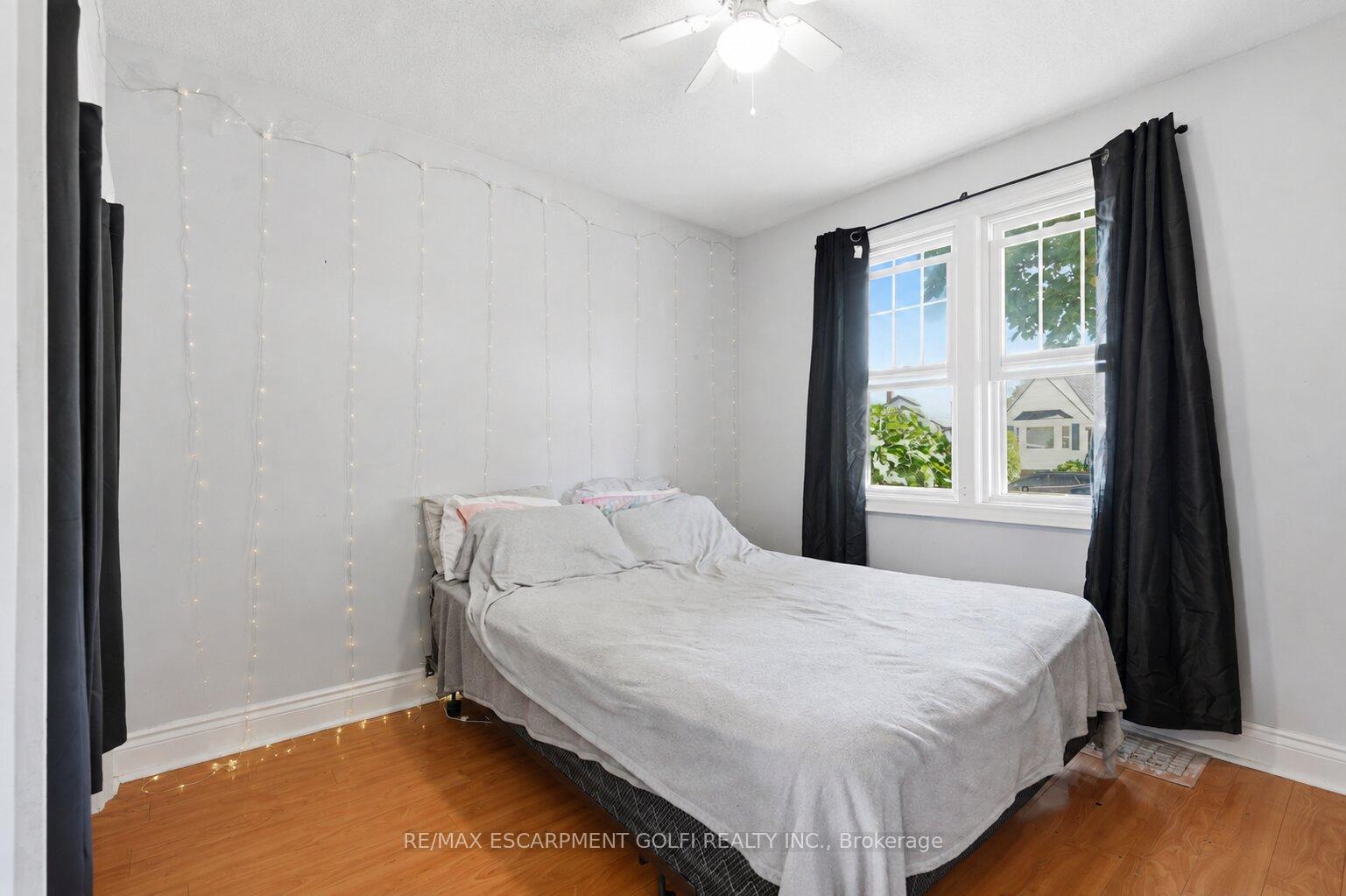 Photo 9 of 13 Prestwick Avenue, St. Catharines, Oakdale — HOMEH
