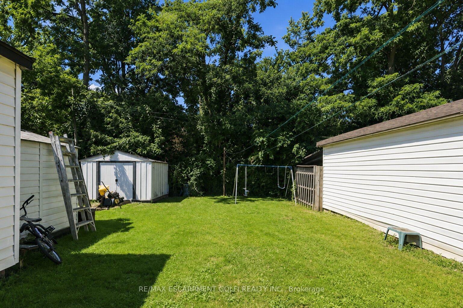 Photo 15 of 13 Prestwick Avenue, St. Catharines, Oakdale — HOMEH
