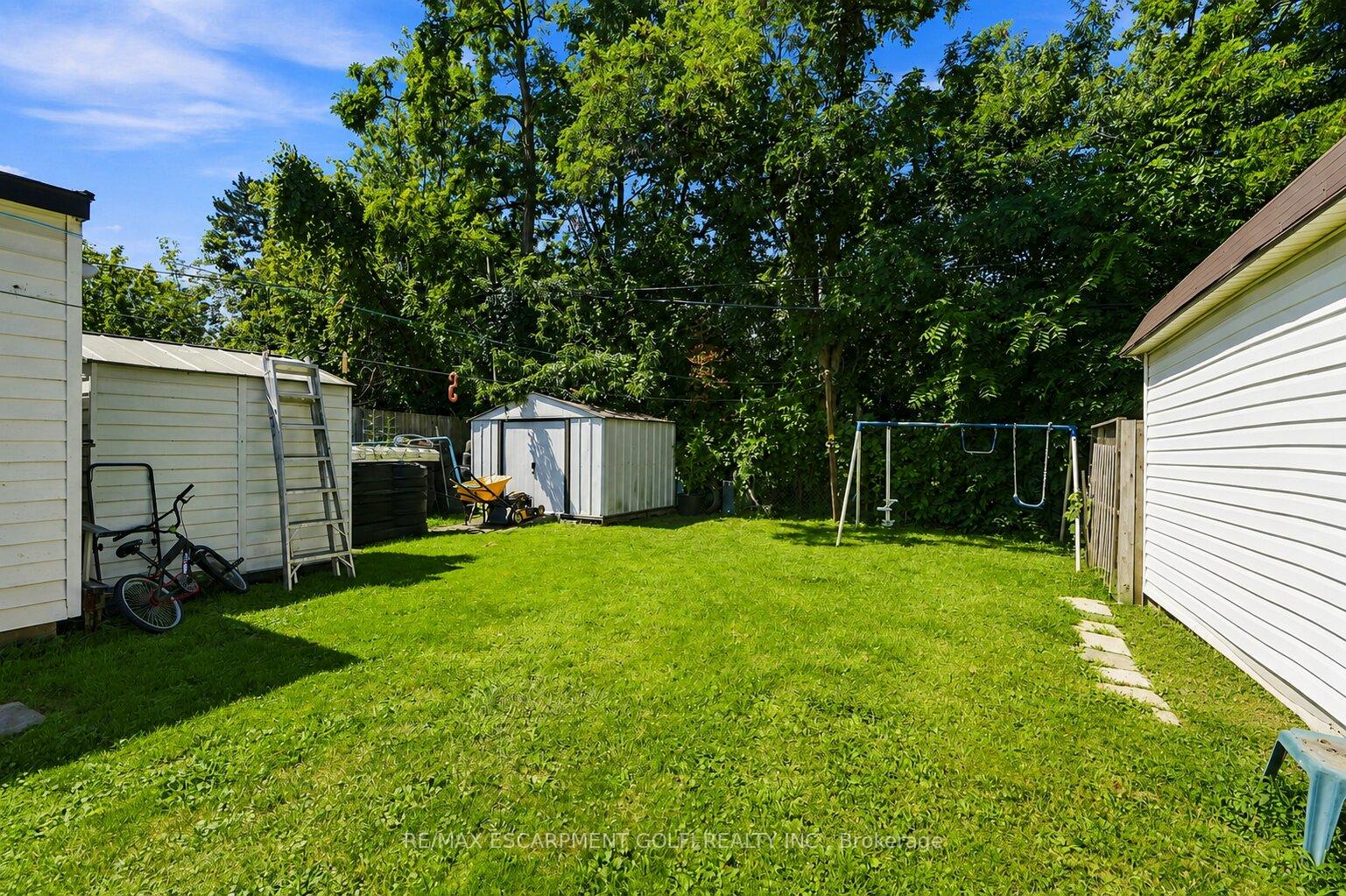 Photo 16 of 13 Prestwick Avenue, St. Catharines, Oakdale — HOMEH