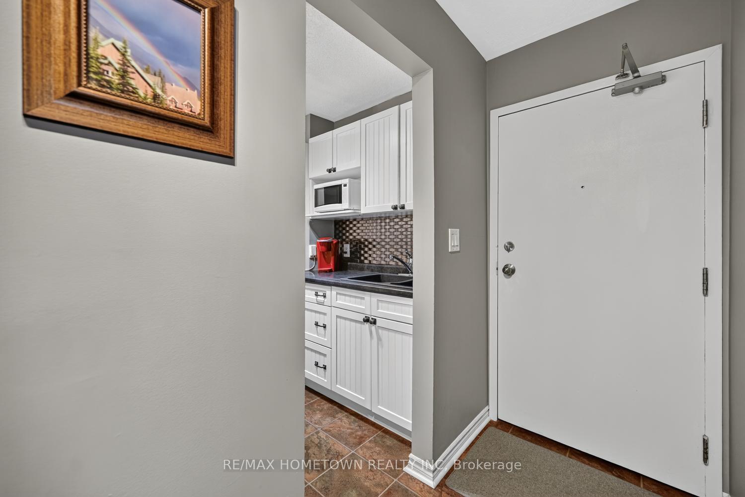 Photo 6 of Unit 9, 819 Macodrum Drive, Brockville, Brockville — HOMEH