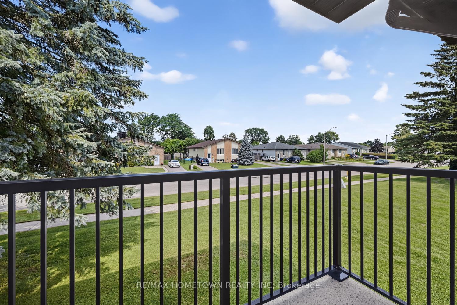 Photo 18 of Unit 9, 819 Macodrum Drive, Brockville, Brockville — HOMEH