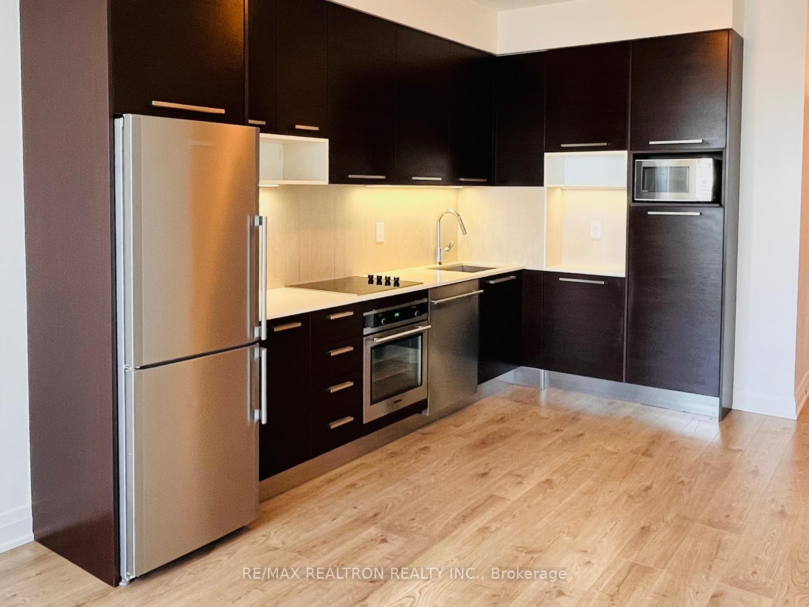 Photo 5 of Unit 2501, 36 Park Lawn Road, Etobicoke, Mimico — HOMEH
