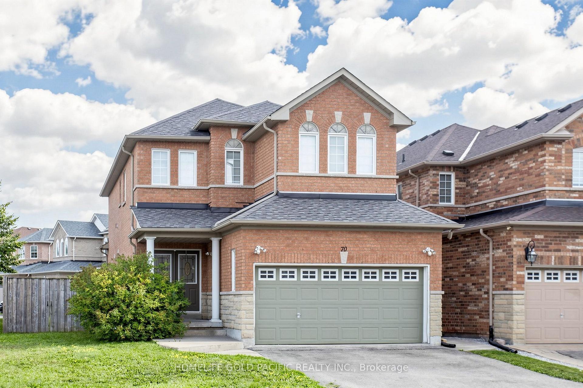 Photo 2 of 70 Mallard Marsh Crescent E, Richmond Hill, Oak Ridges — HOMEH