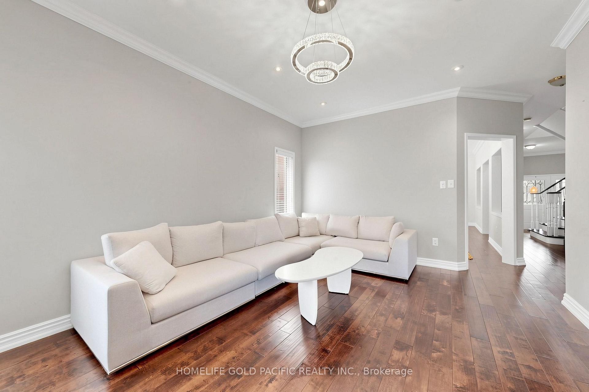 Photo 10 of 70 Mallard Marsh Crescent E, Richmond Hill, Oak Ridges — HOMEH