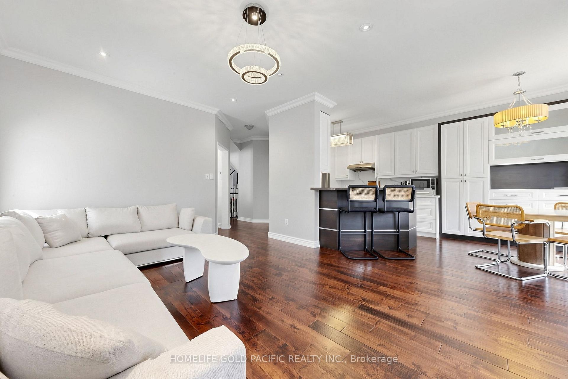 Photo 12 of 70 Mallard Marsh Crescent E, Richmond Hill, Oak Ridges — HOMEH